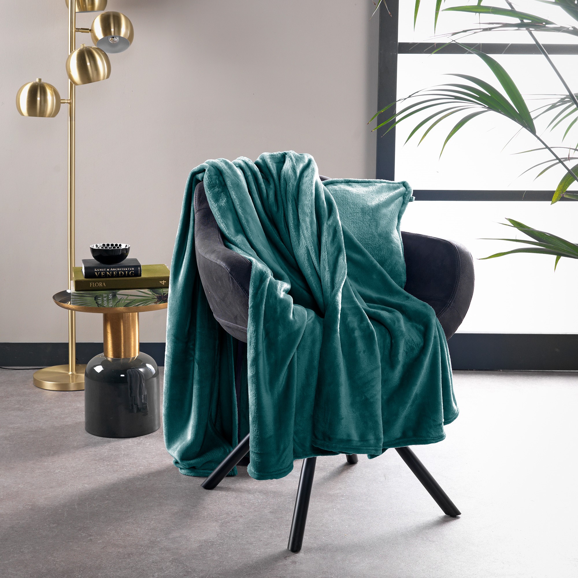 Plaid en polyester Vert foncé 150x200 (photo) Plaid en polyester Vert foncé 150x200