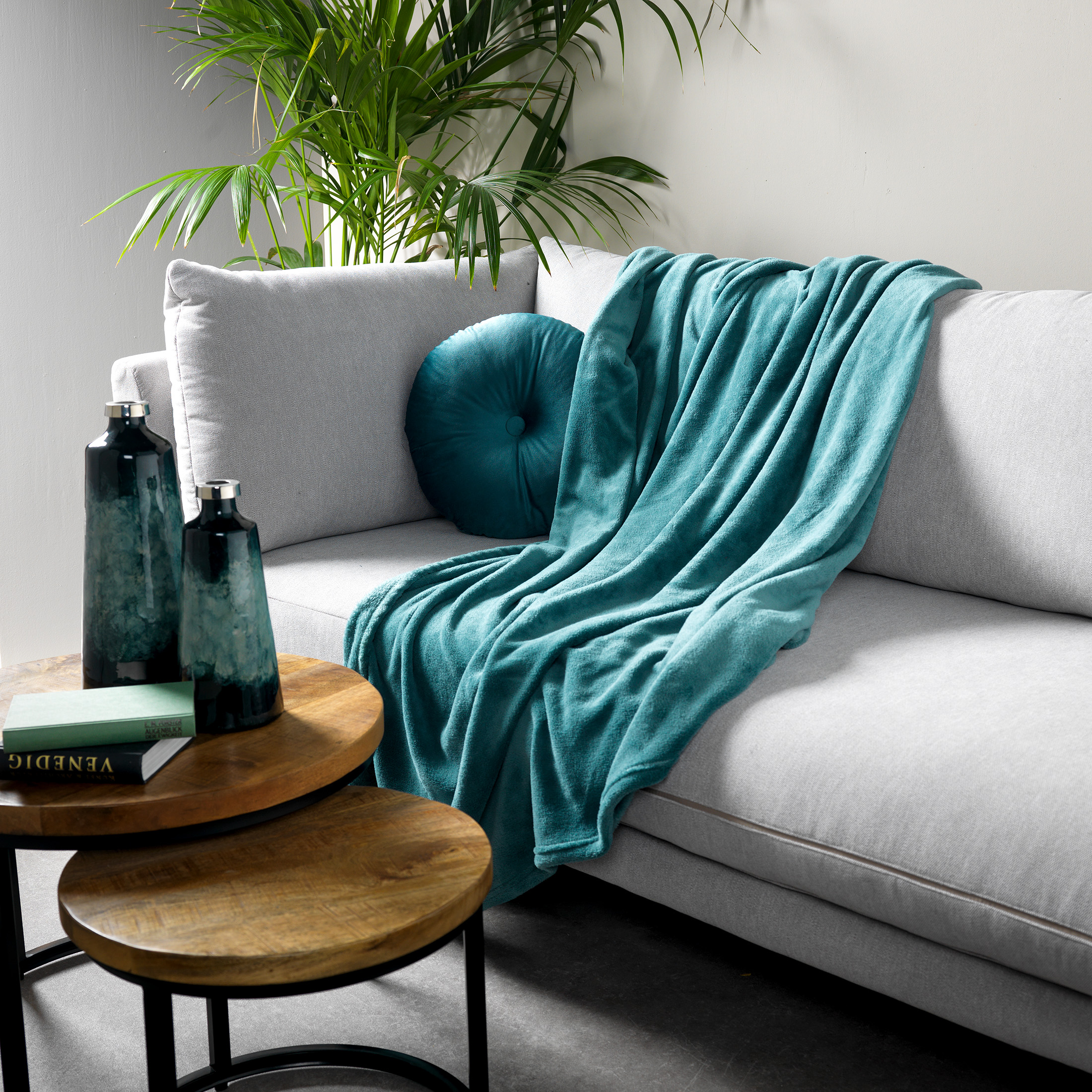 Plaid en polyester Vert foncé 150x200 (photo) Plaid en polyester Vert foncé 150x200