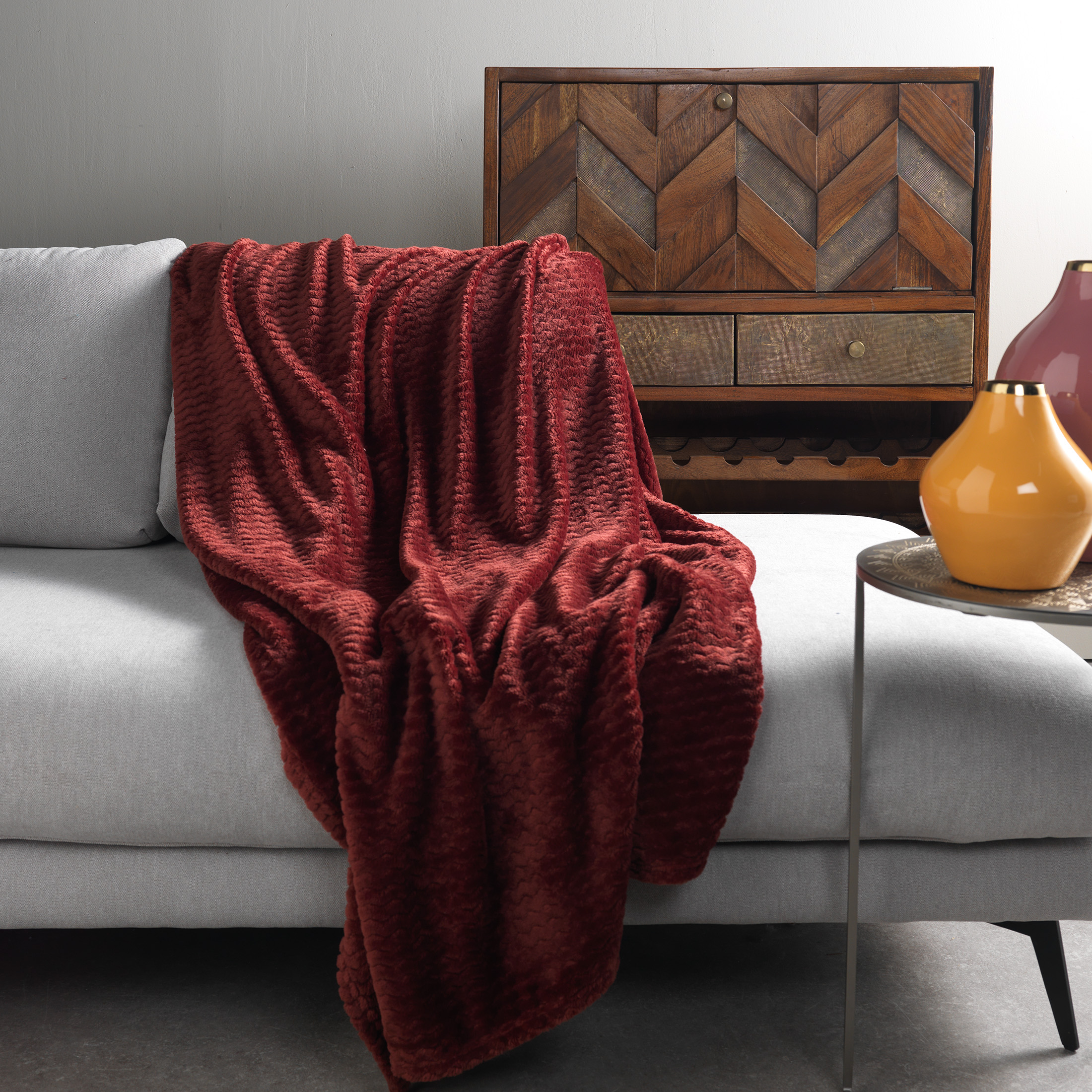Plaid en polyester Rouge 150x200 (photo) Plaid en polyester Rouge 150x200