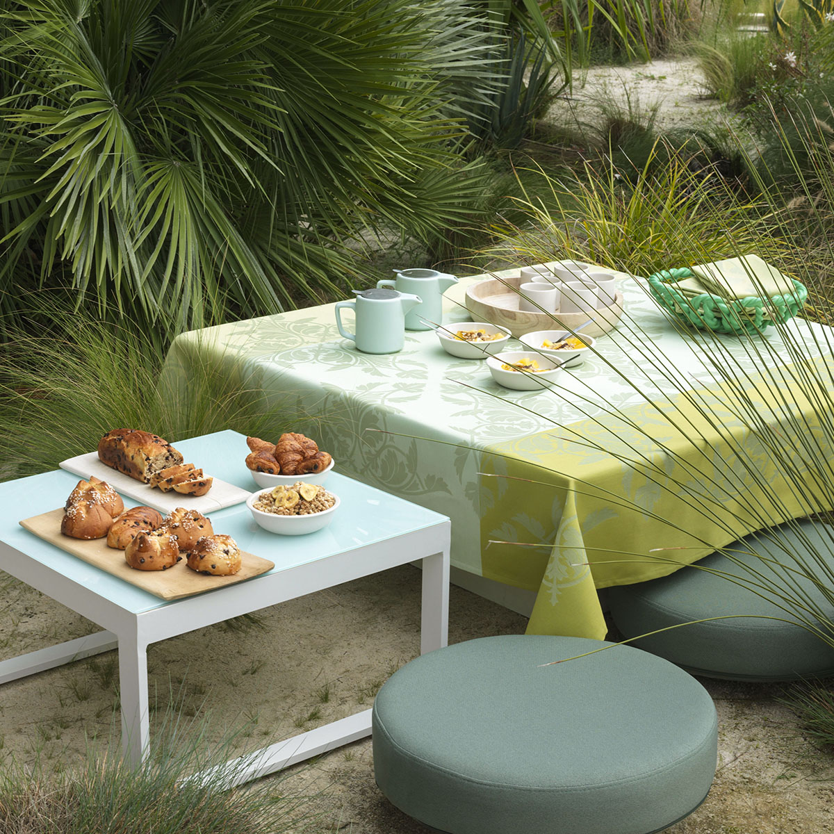 Nappe en coton sauge 150 x 220 (photo) Nappe en coton sauge 150 x 220
