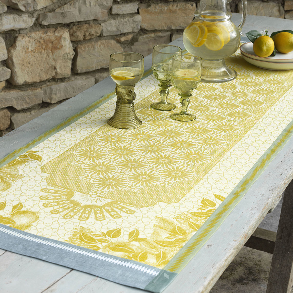Chemin de table en lin cedrat 50 x 150 Chemin de table en lin cedrat 50 x 150