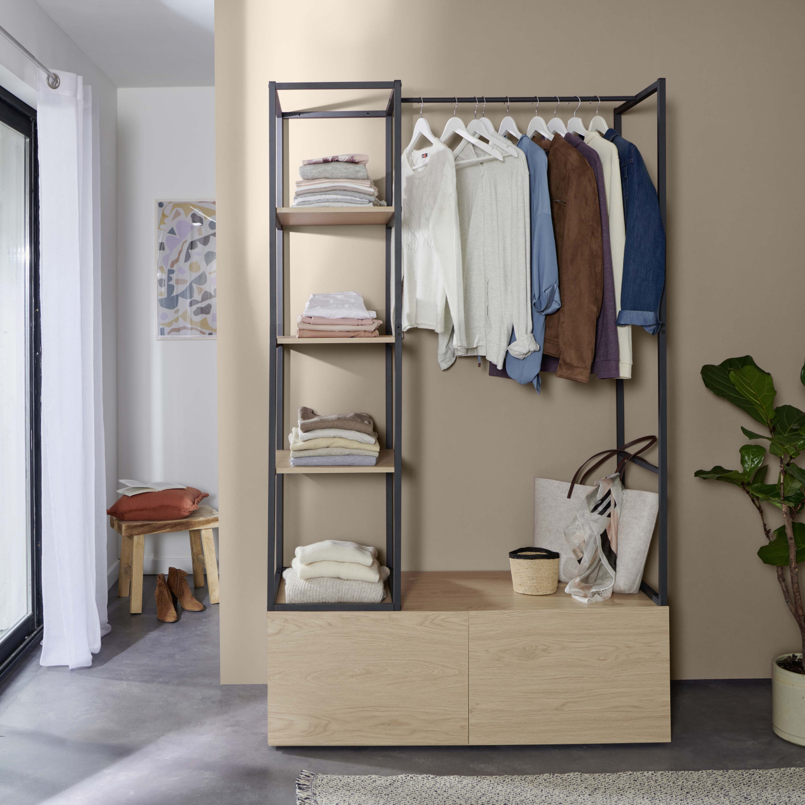 Dressing ouvert modulable avec 2 tiroirs effet bois clair Dressing ouvert modulable avec 2 tiroirs effet bois clair