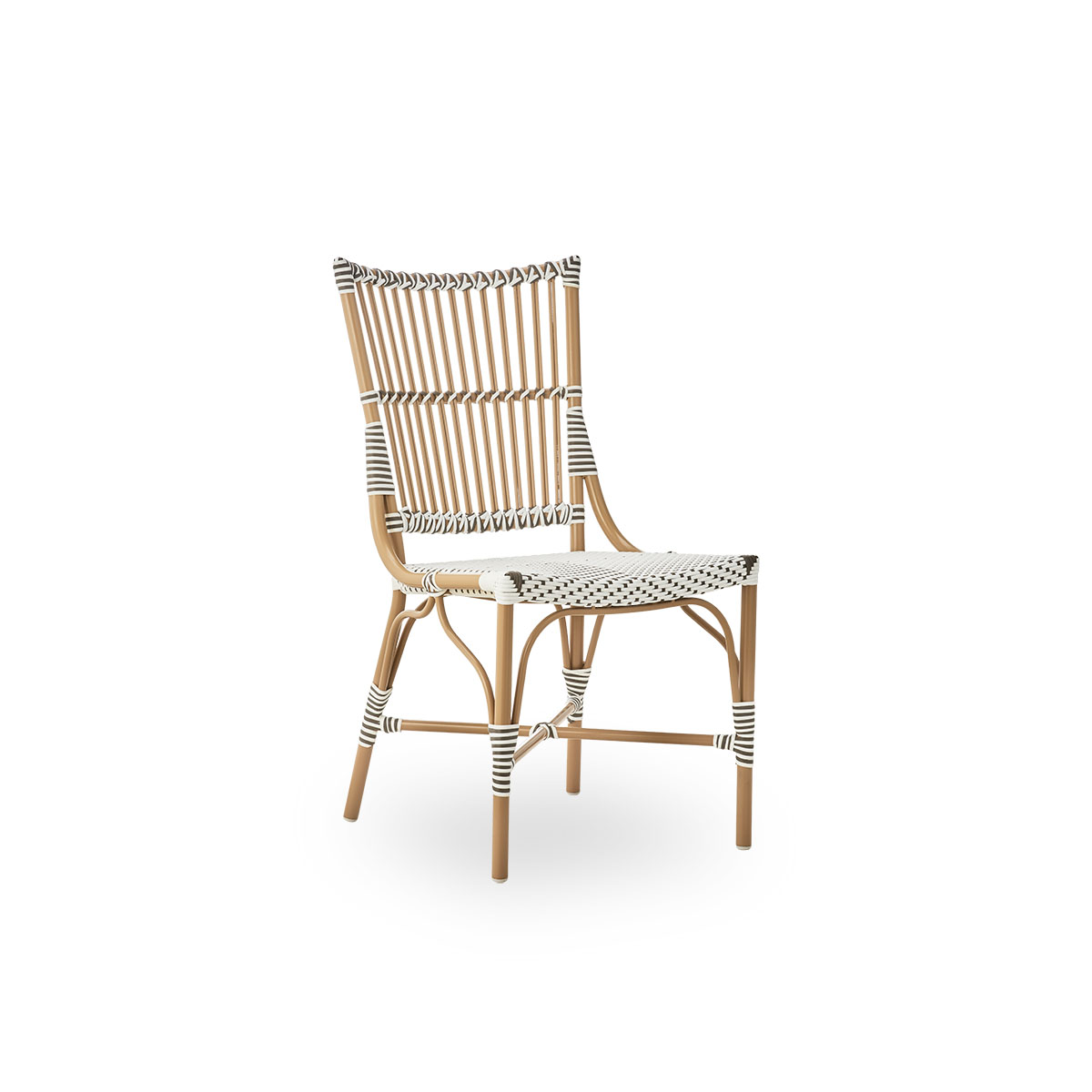 Chaise repas en aluminium et fibre synthétique aspect rotin