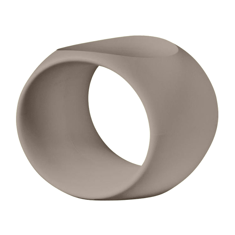 Tabouret en résine recyclable gris tourterelle (photo) Tabouret en résine recyclable gris tourterelle