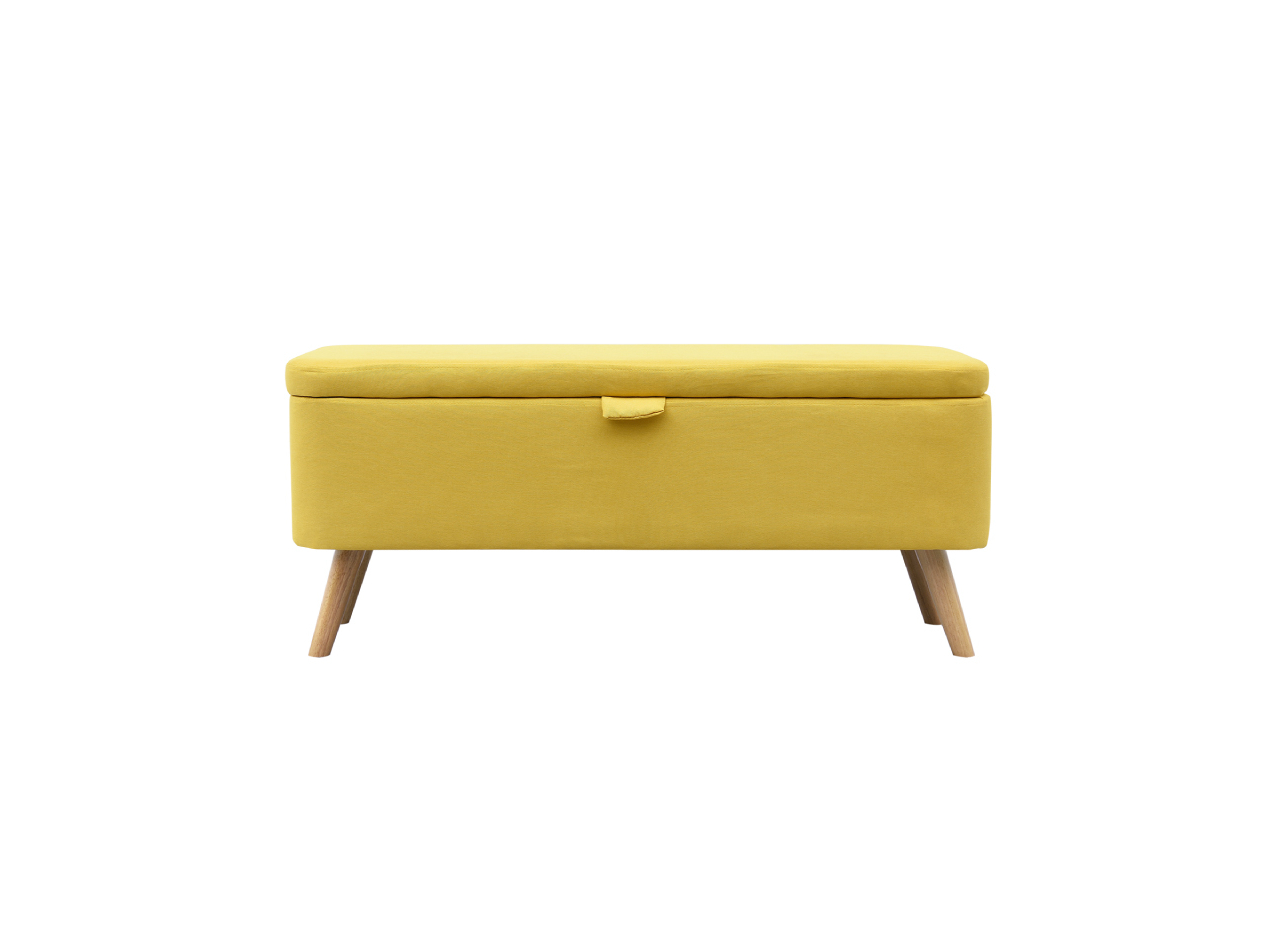 Bout de lit en tissu jaune avec coffre de rangement et pieds en bois (photo) Bout de lit en tissu jaune avec coffre de rangement et pieds en bois