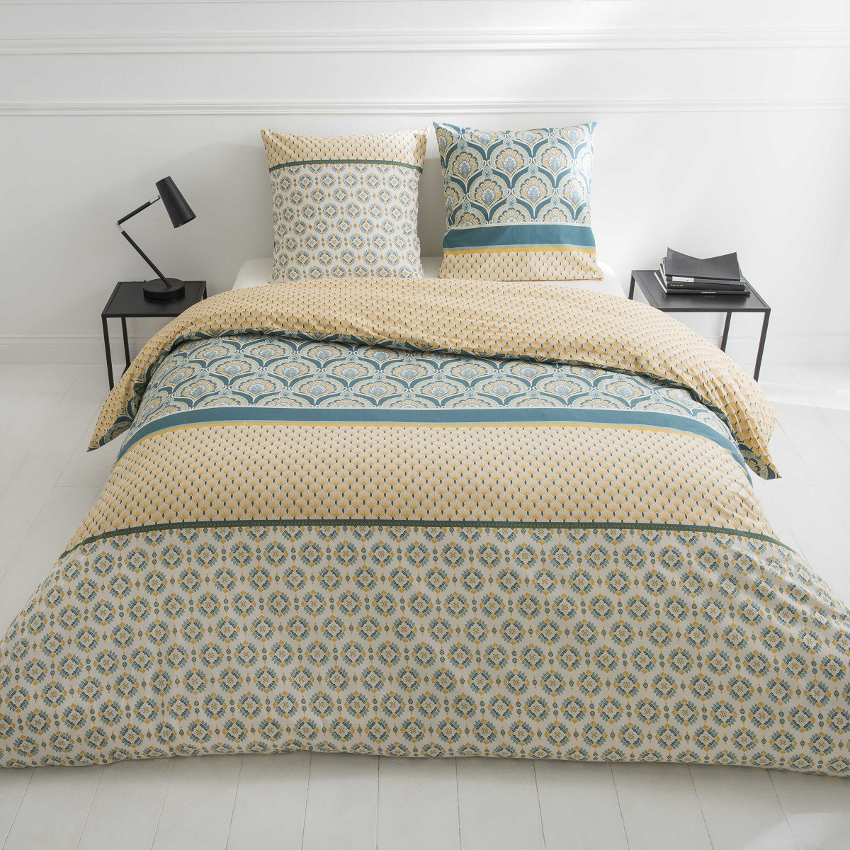 Parure de lit Sevilla 70 fils 200x200cm+ 2 TO 63x63cm (photo) Parure de lit Sevilla 70 fils 200x200cm+ 2 TO 63x63cm