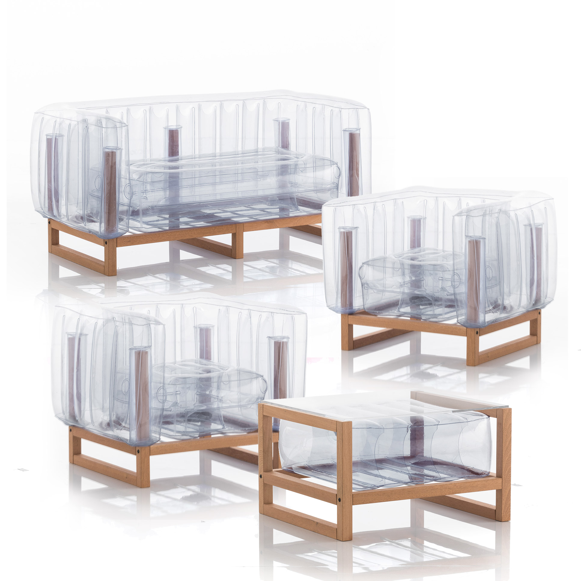 Salon de jardin design canapé, fauteuils et table basse transparent