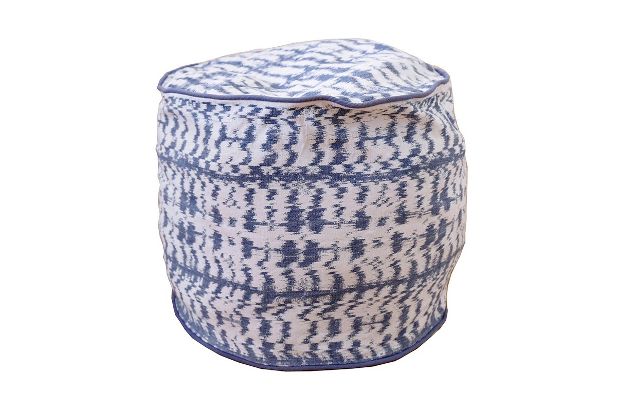 Pouf en coton tissé bleu 38x33 cm (photo) Pouf en coton tissé bleu 38x33 cm