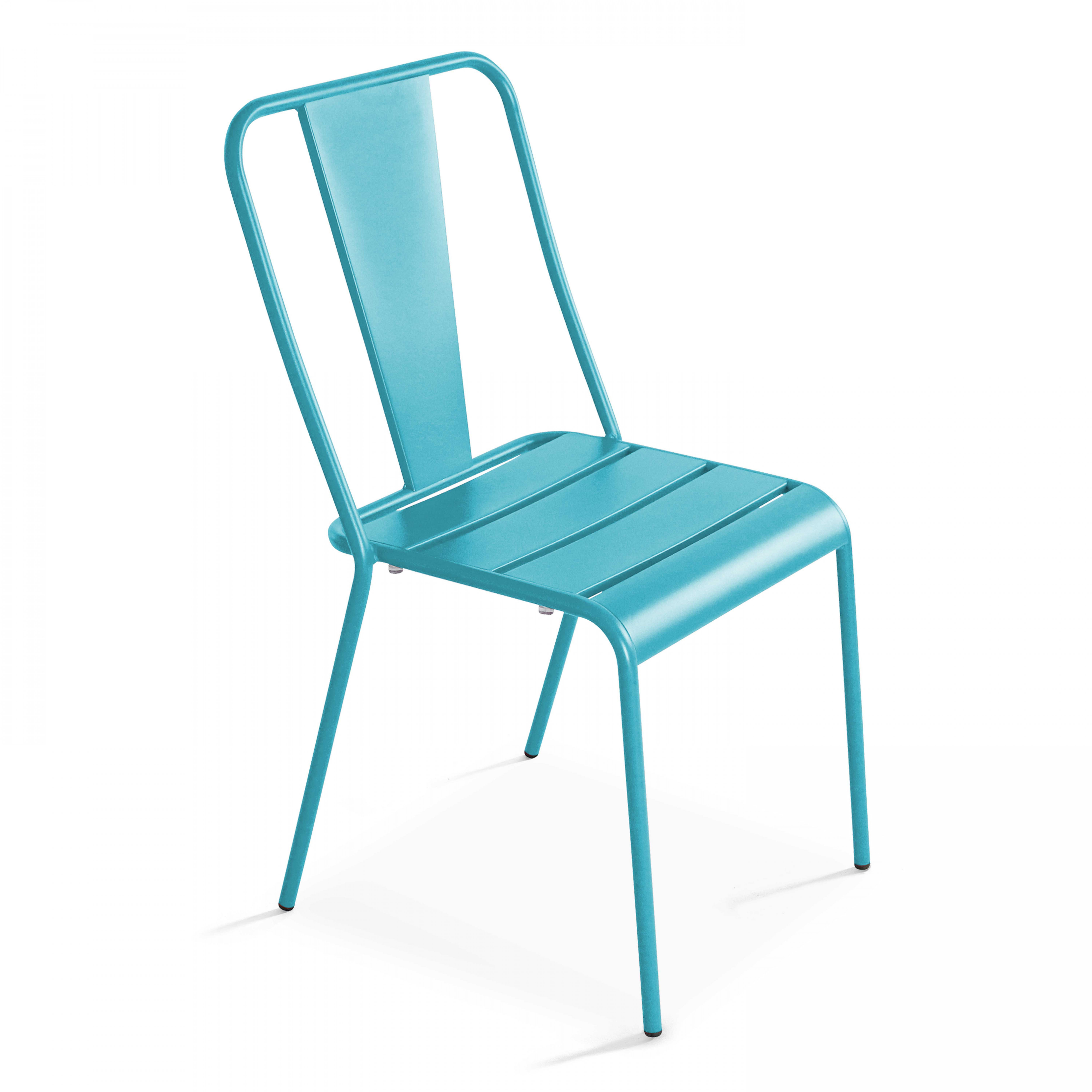 chaise de jardin en métal bleu