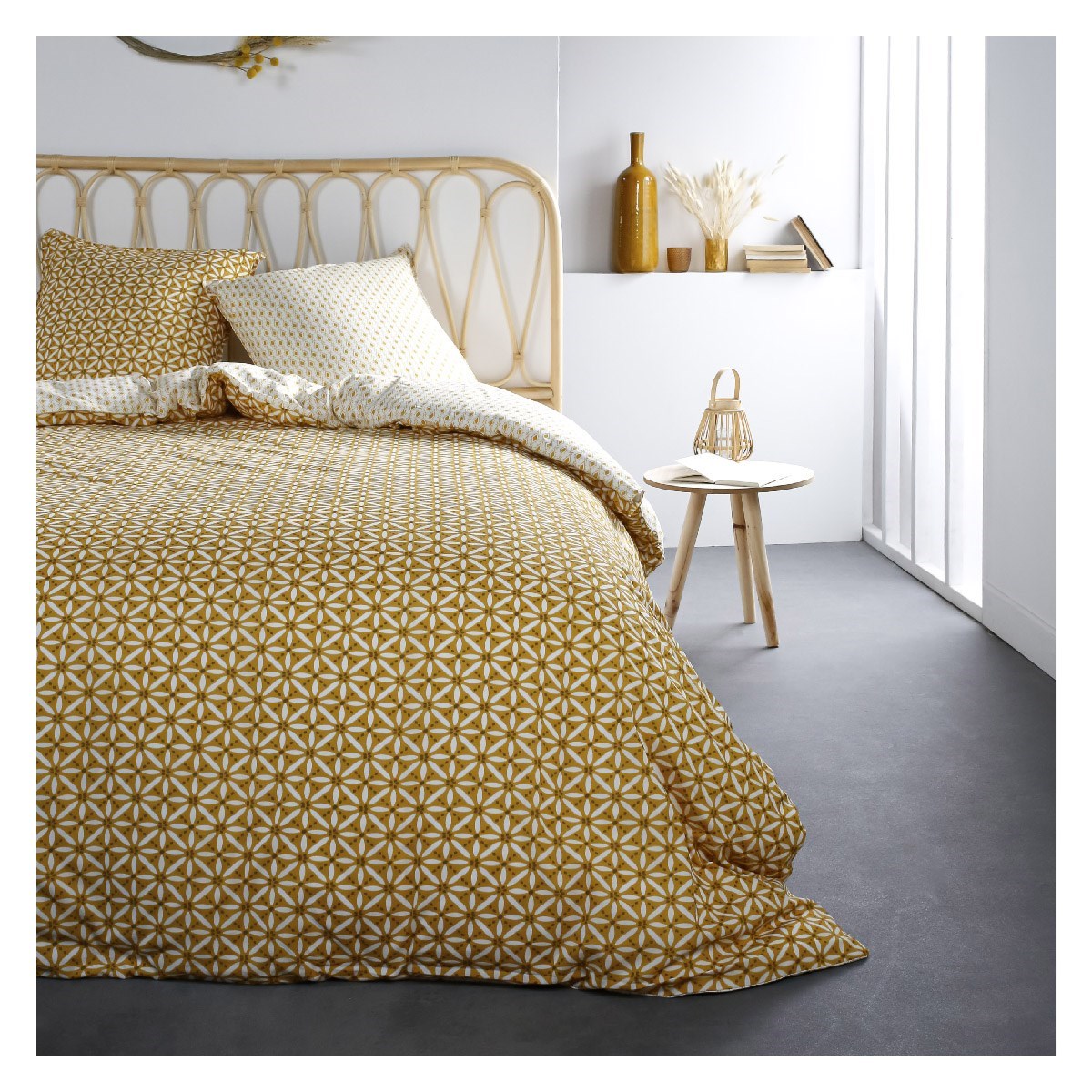 Parure de lit 2 personnes imprimé en Coton Jaune 240x260 cm Parure de lit 2 personnes imprimé en Coton Jaune 240x260 cm