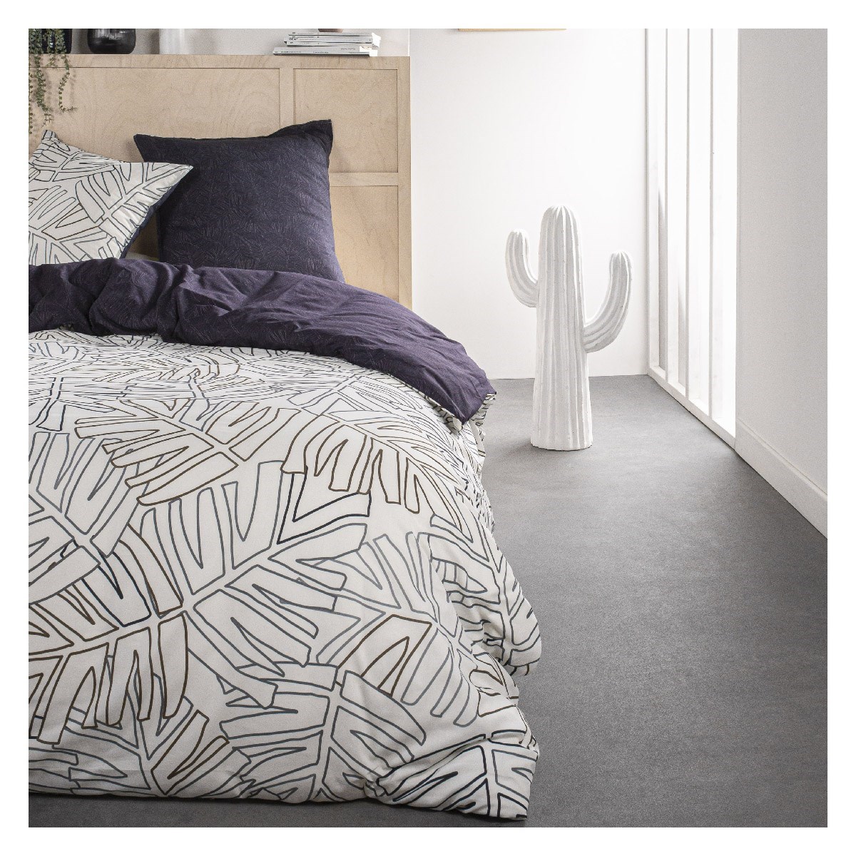 Parure de lit 2 personnes imprimé jungle en Coton Blanc 240x260 cm Parure de lit 2 personnes imprimé jungle en Coton Blanc 240x260 cm