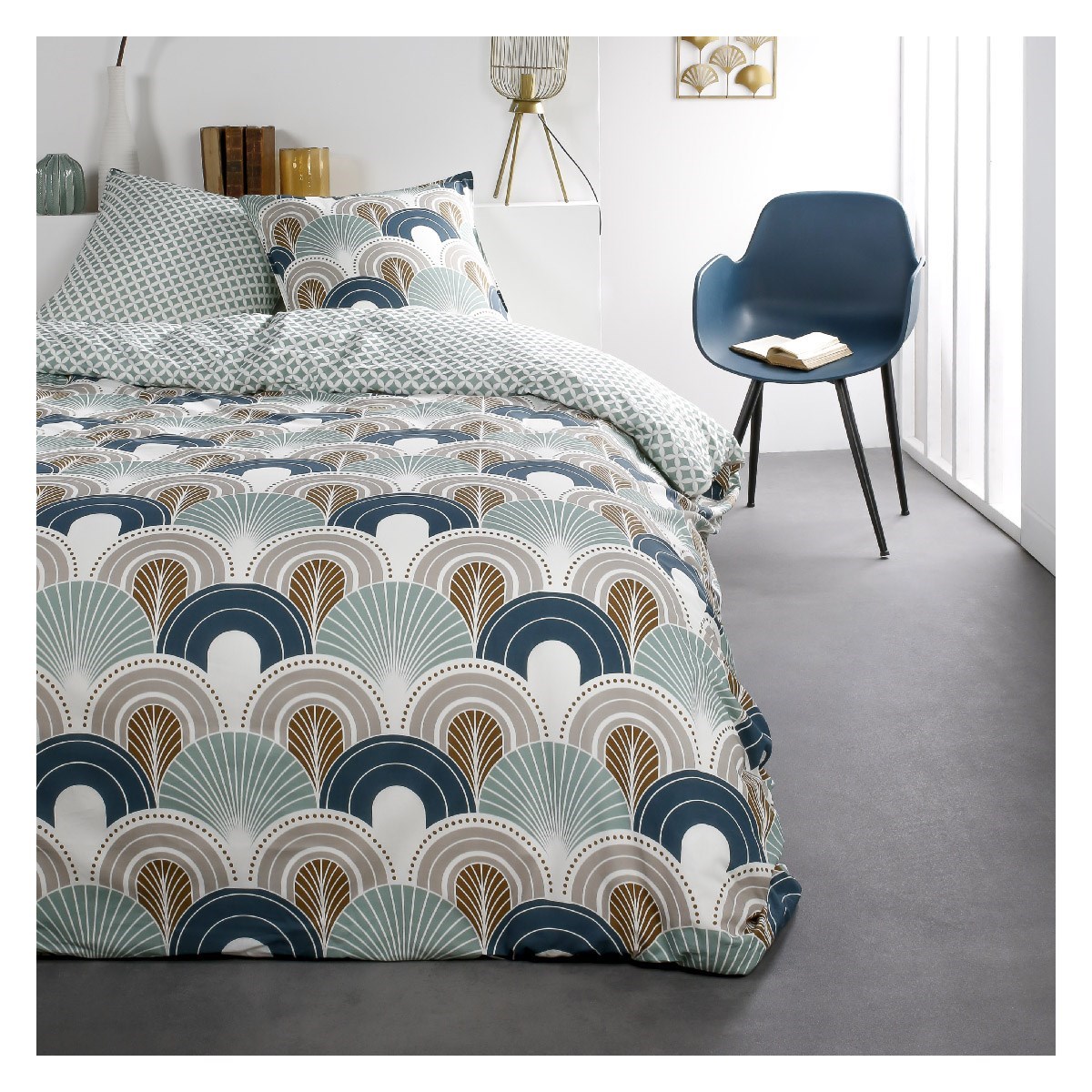 Parure de lit 2 personnes imprimé en Coton Bleu 240x260 cm Parure de lit 2 personnes imprimé en Coton Bleu 240x260 cm