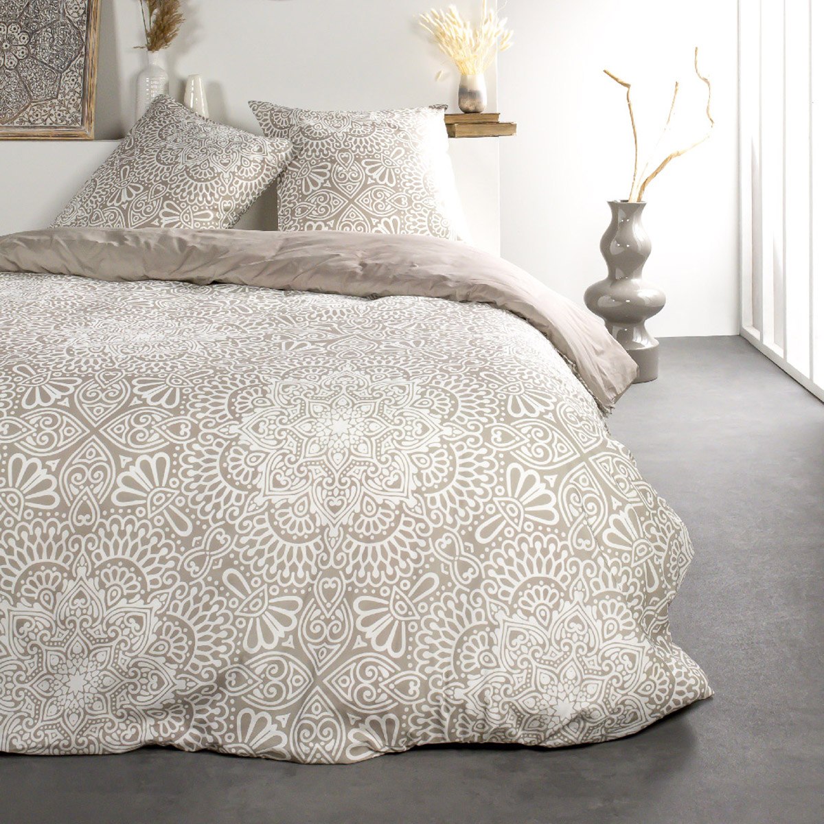 Parure de lit 2 personnes imprimé floral en Coton Beige 220x240 cm Parure de lit 2 personnes imprimé floral en Coton Beige 220x240 cm