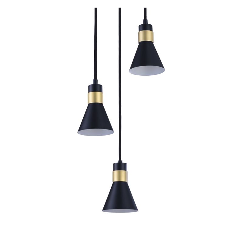 Suspension filaire en métal noir et doré 3 lampes Suspension filaire en métal noir et doré 3 lampes