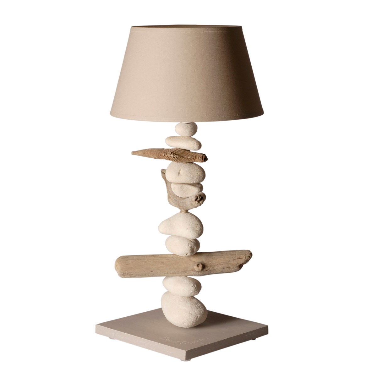 Lampe à poser bois recyclé en bois taupe Lampe à poser bois recyclé en bois taupe