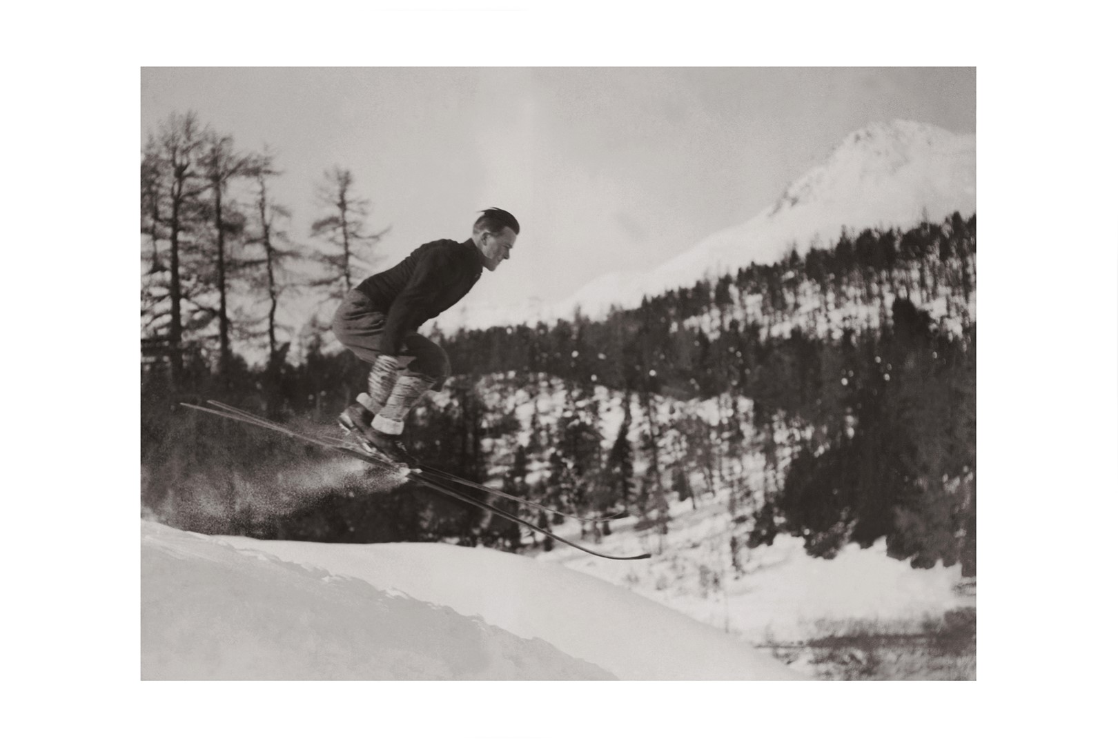 Photo ancienne noir et blanc montagne n°78 cadre noir 40x60cm Photo ancienne noir et blanc montagne n°78 cadre noir 40x60cm
