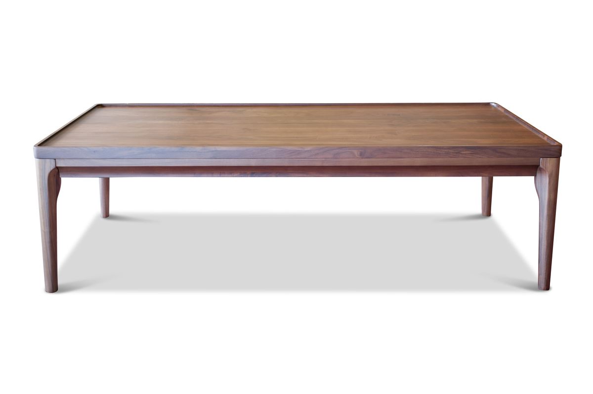 Table basse en bois marron