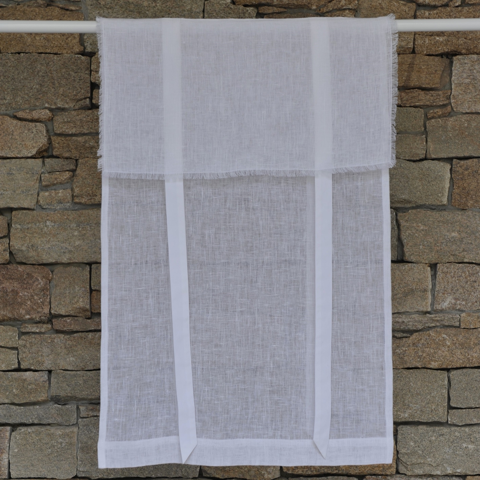 Store en lin blanc avec bords effilochés 45X70 CM Store en lin blanc avec bords effilochés 45X70 CM