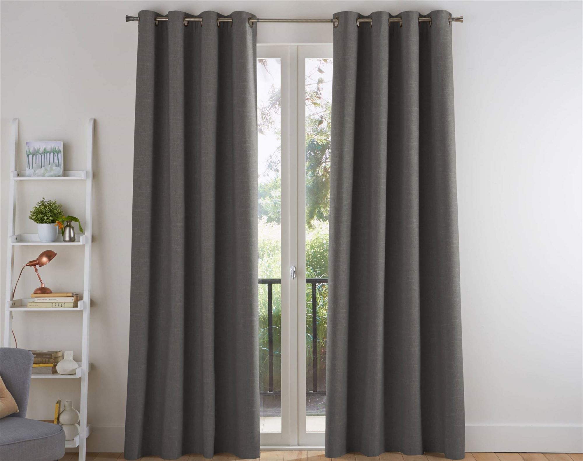 Rideau à l'unité monté sur œillet en coton gris 135x180 Rideau à l'unité monté sur œillet en coton gris 135x180
