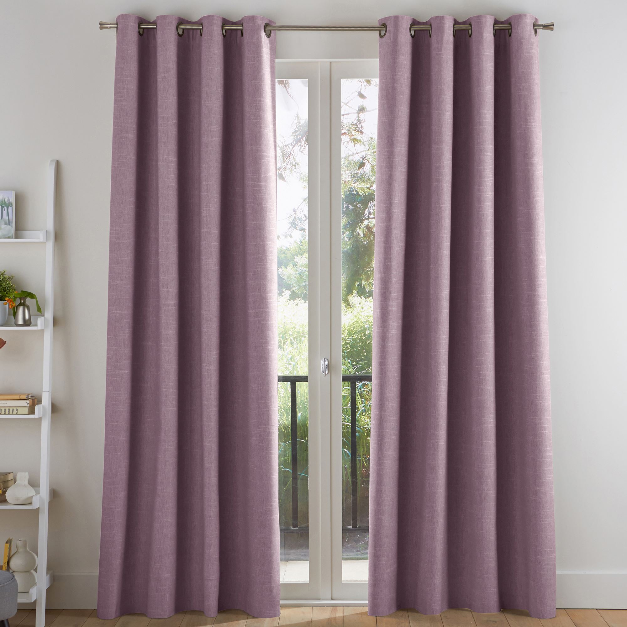 Rideau à l'unité monté sur œillet en coton violet 135x180 Rideau à l'unité monté sur œillet en coton violet 135x180