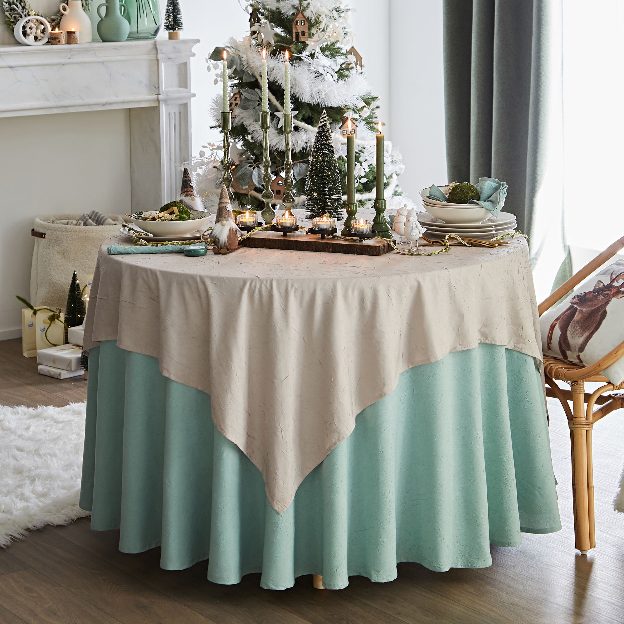 Nappe rectangulaire vert en polyester 150x200 Nappe rectangulaire vert en polyester 150x200