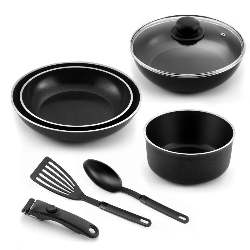 Lot 8 pièces - 2 Poêles, 1 casserole, 1 sauteuse, 1 couvercle, 2 acce Lot 8 pièces - 2 Poêles, 1 casserole, 1 sauteuse, 1 couvercle, 2 acce