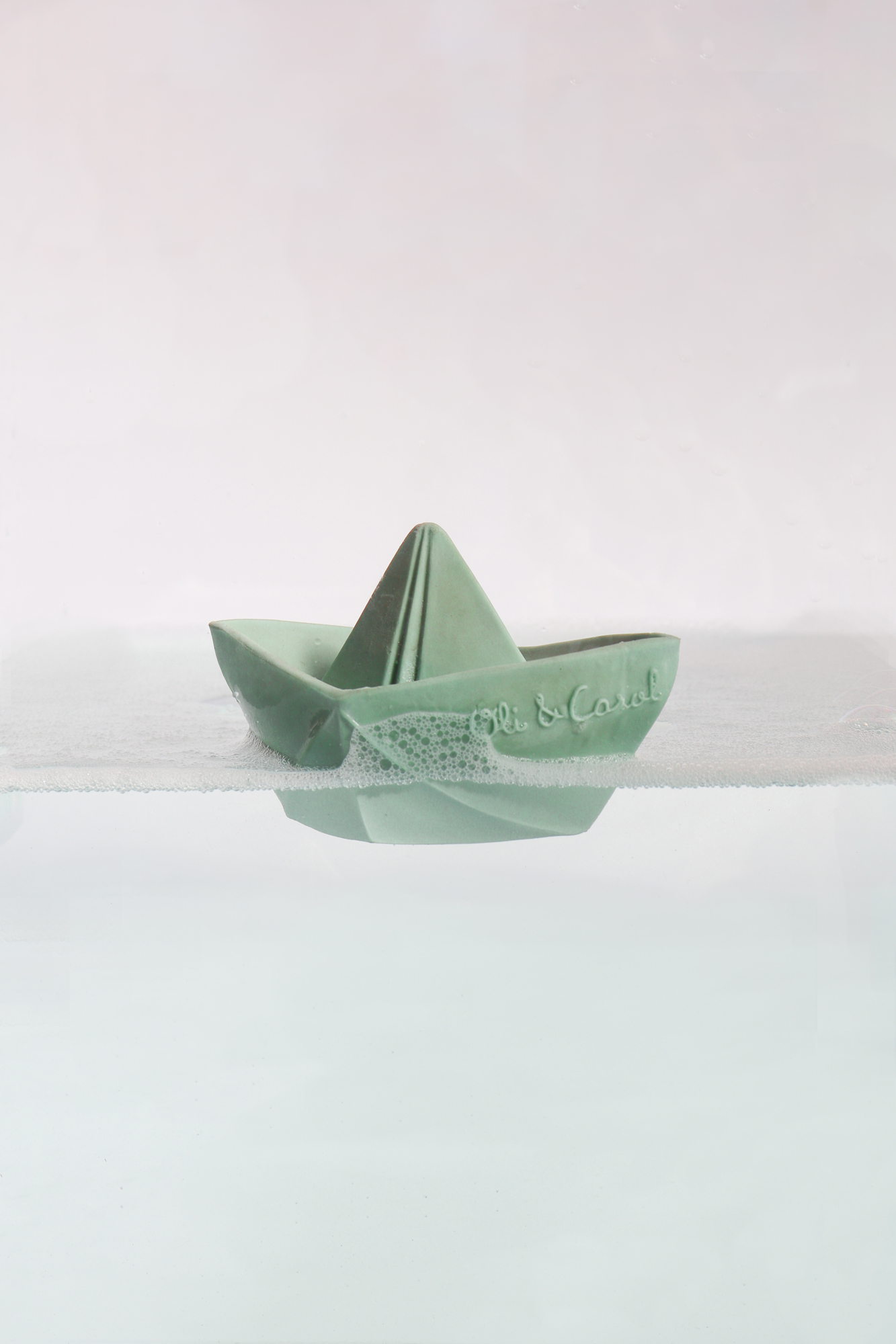 Jouet de bain bateau origami  Menthe (Oli&Carol) - Image 3