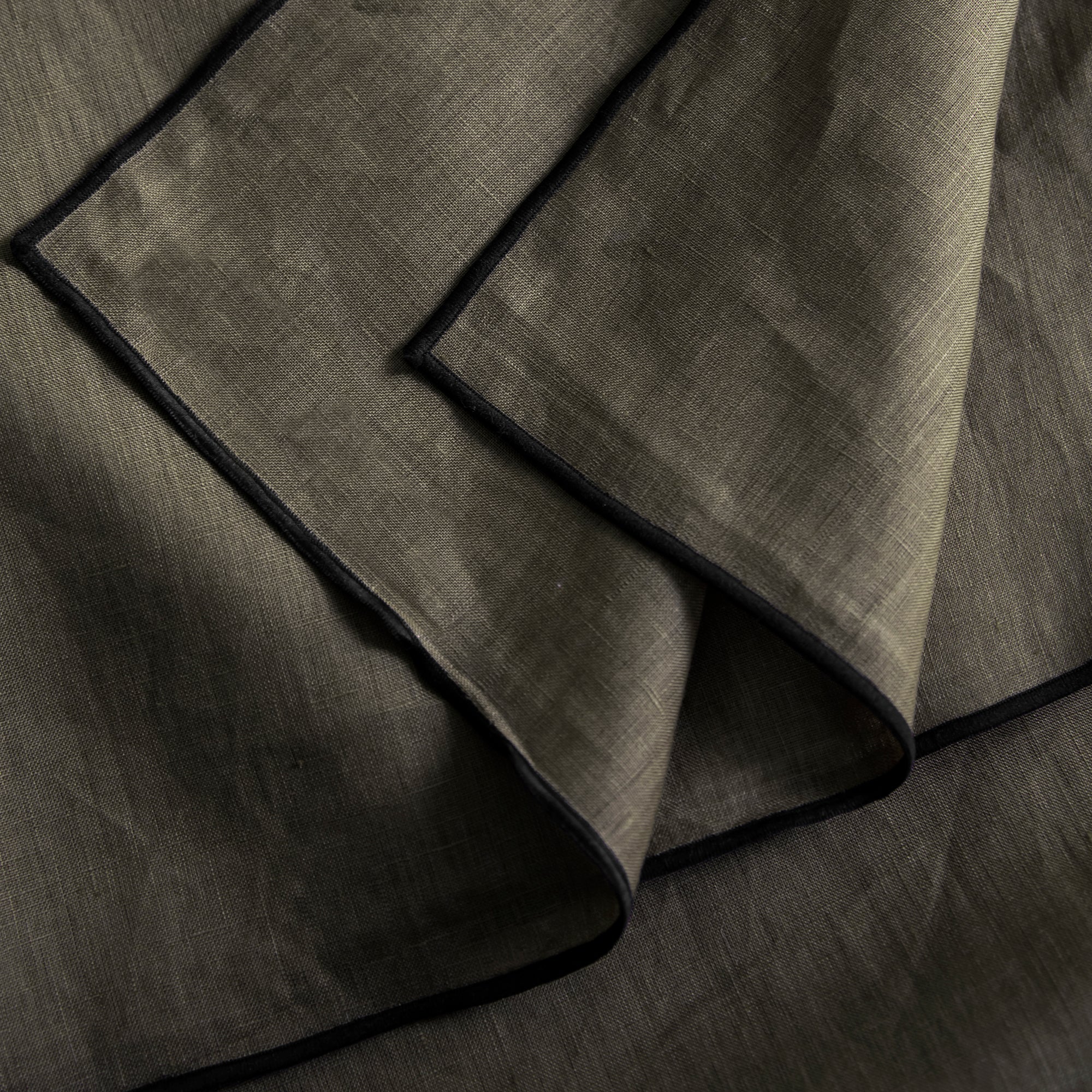 Nappe carrée 170x170 cm Kaki grisé et bourdon noir en Lin