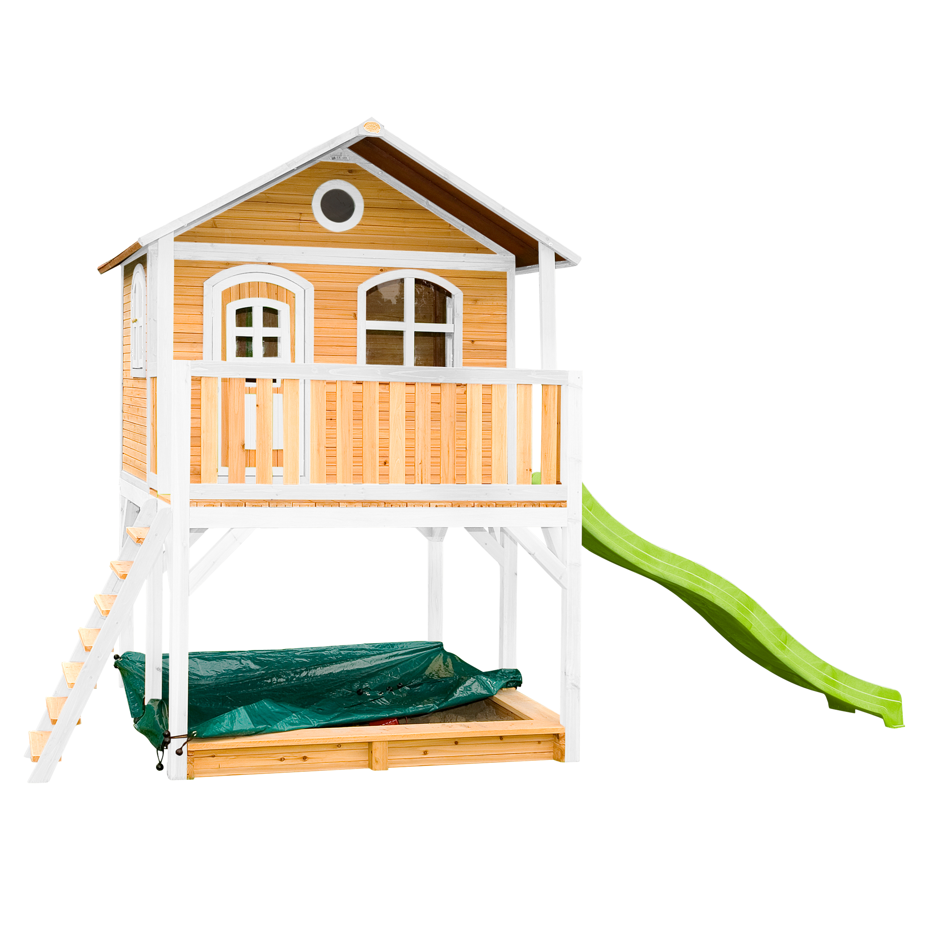 Maisonnette en bois brun et blanc sur pilotis avec toboggan vert Maisonnette en bois brun et blanc sur pilotis avec toboggan vert