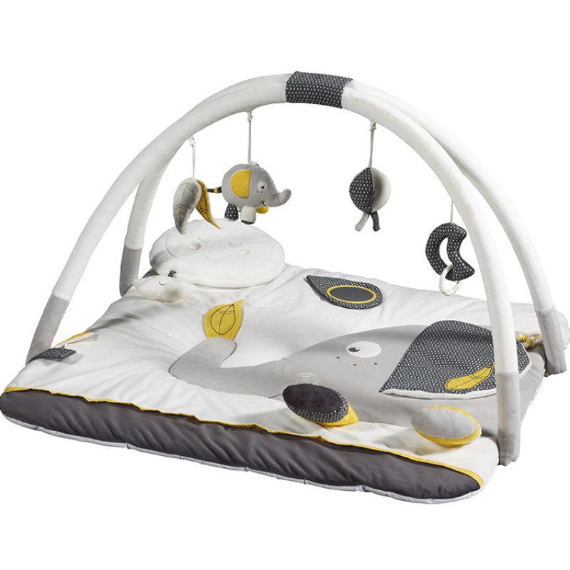 Tapis d'éveil bébé eléphant en velours blanc Tapis d'éveil bébé eléphant en velours blanc
