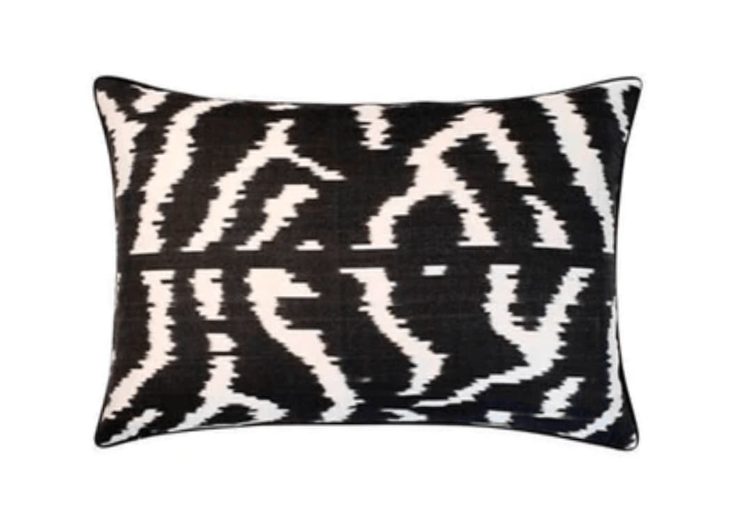 Housse de coussin en soie ikat noir 40x60 Housse de coussin en soie ikat noir 40x60