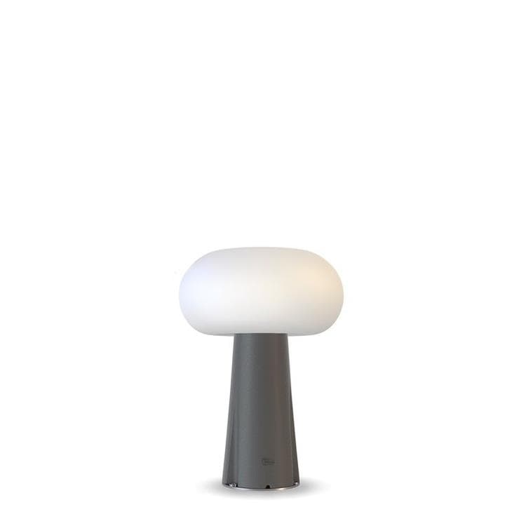 Lampe à poser extérieure solaire et filaire avec télécommande Lampe à poser extérieure solaire et filaire avec télécommande