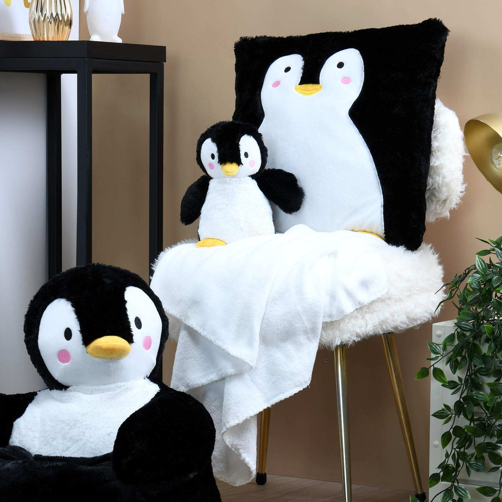 Plaid et peluche pingouin polyester noir 75x75