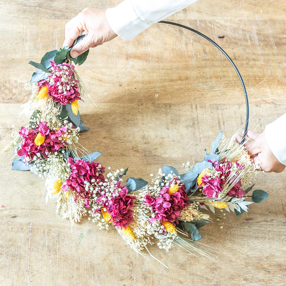 Couronne murale de fleurs séchées Héloïse D50cm