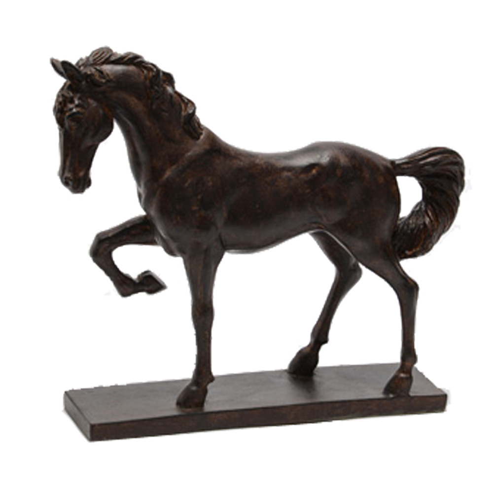 Cheval en résine décoratif sur socle H24cm Cheval en résine décoratif sur socle H24cm
