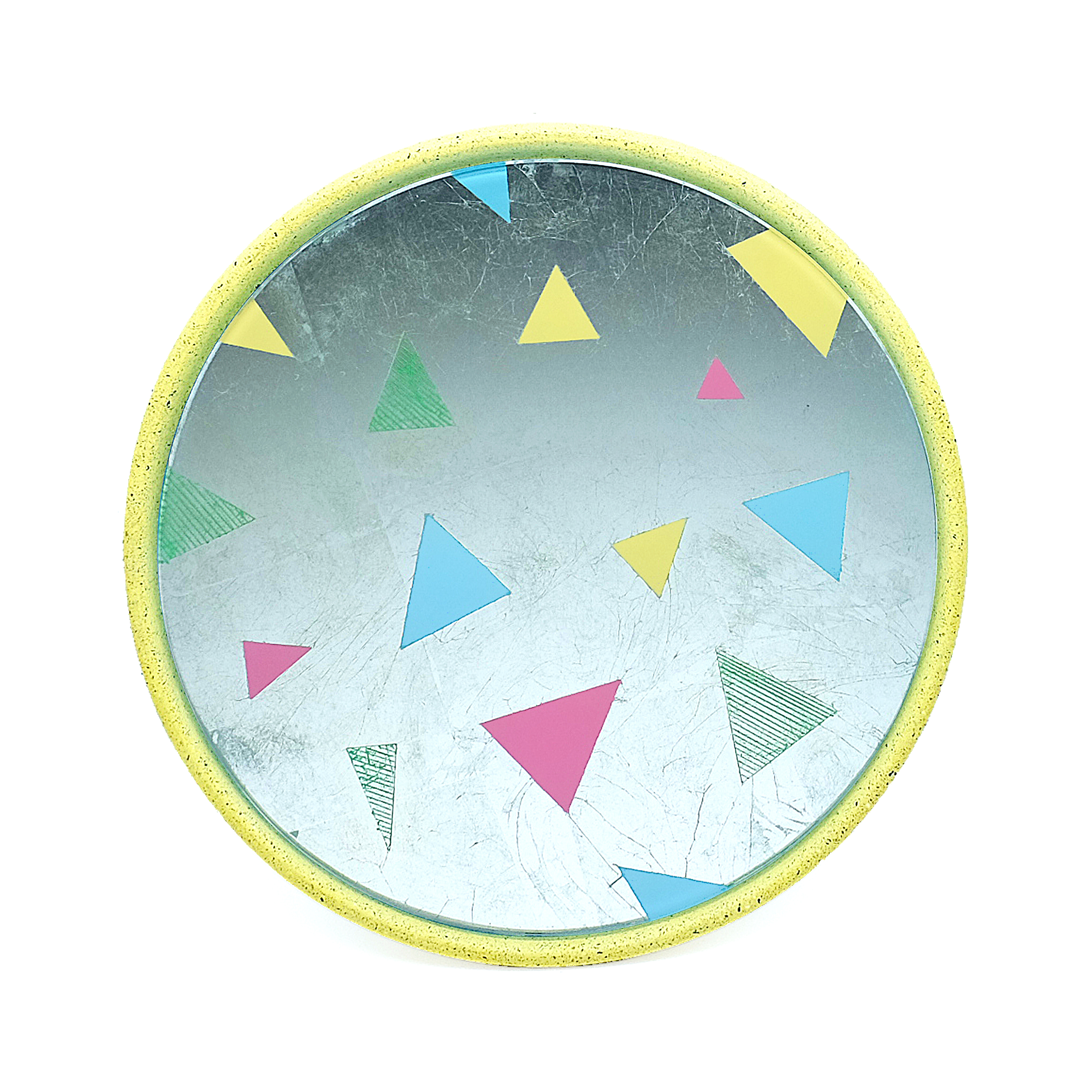 Miroir triangle en béton jaune D28cm