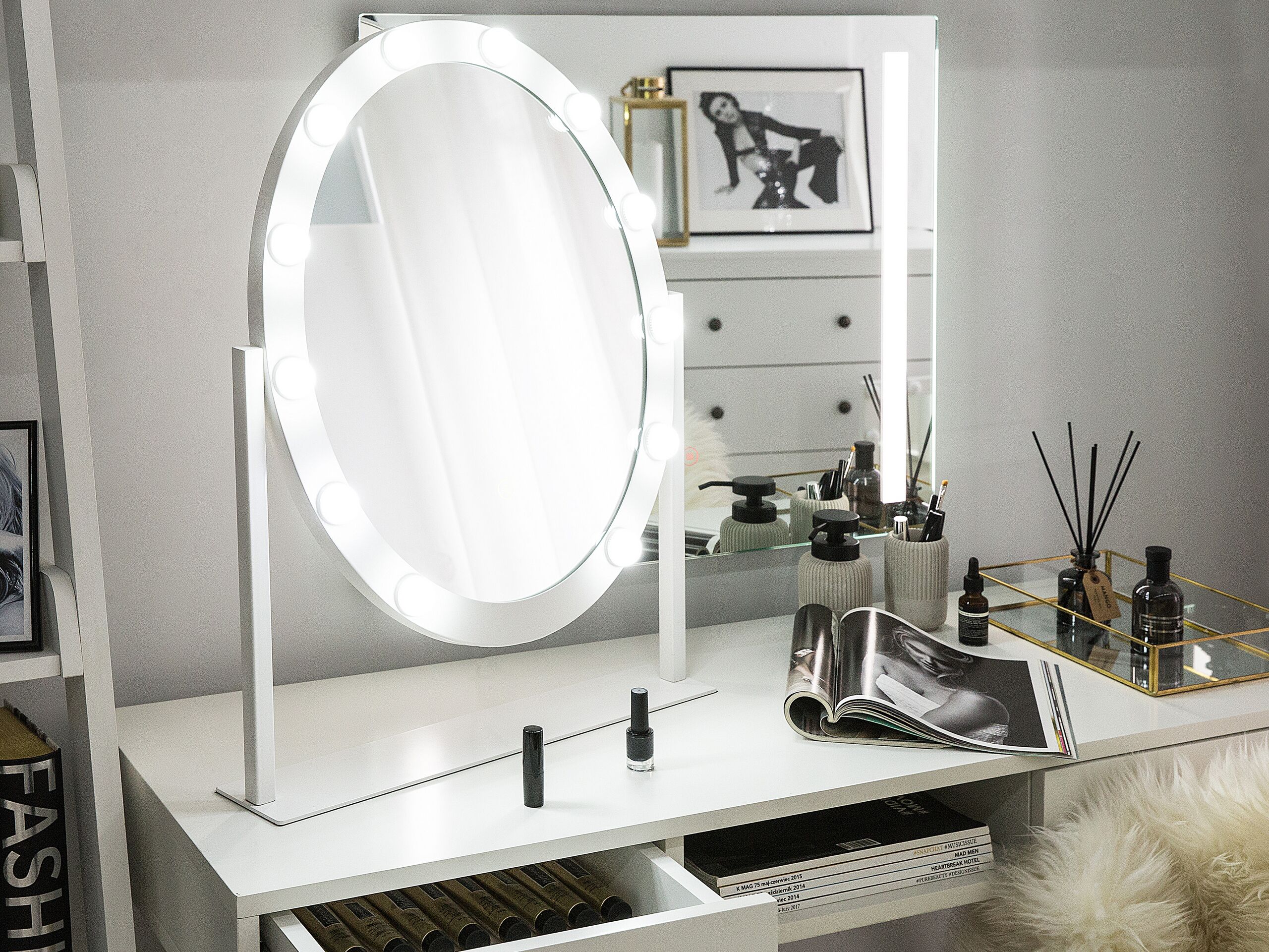 Miroir de table en métal blanc 60x55