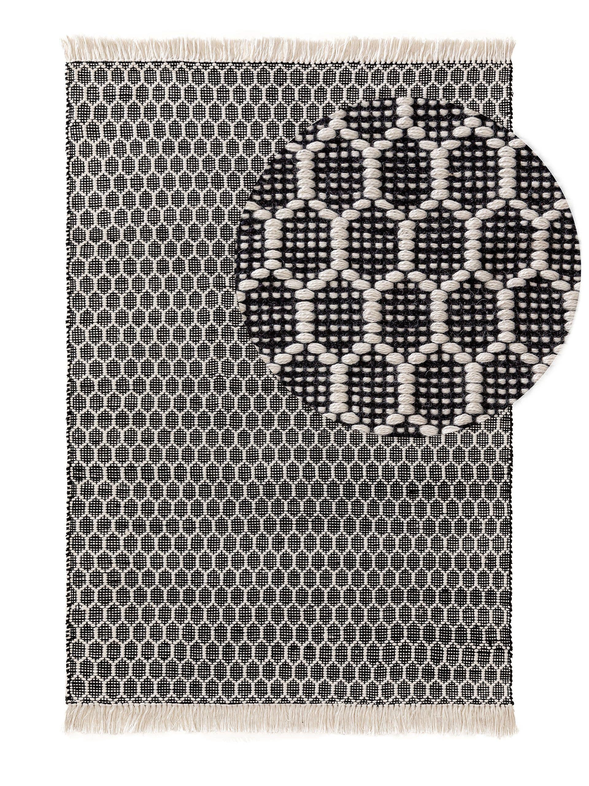 Tapis fabriqué à partir de matériaux recyclés blanc & noir 160x230