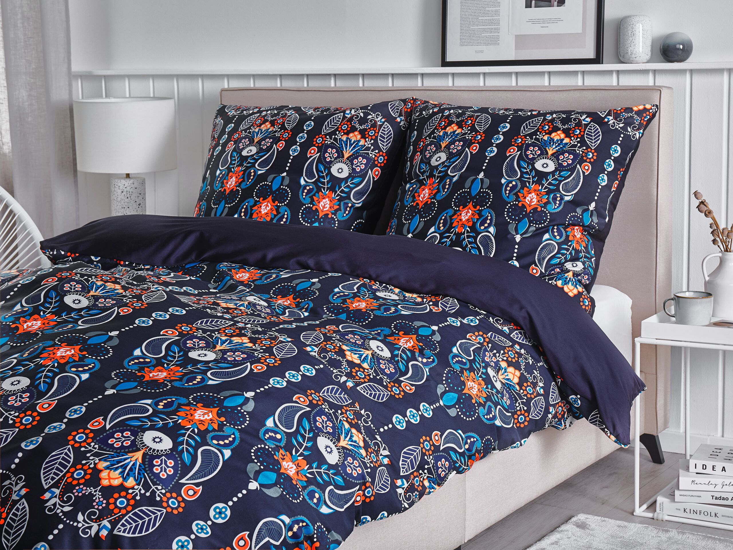 Parure de lit motif coloré bleu marine 135 x 200 MADRONA