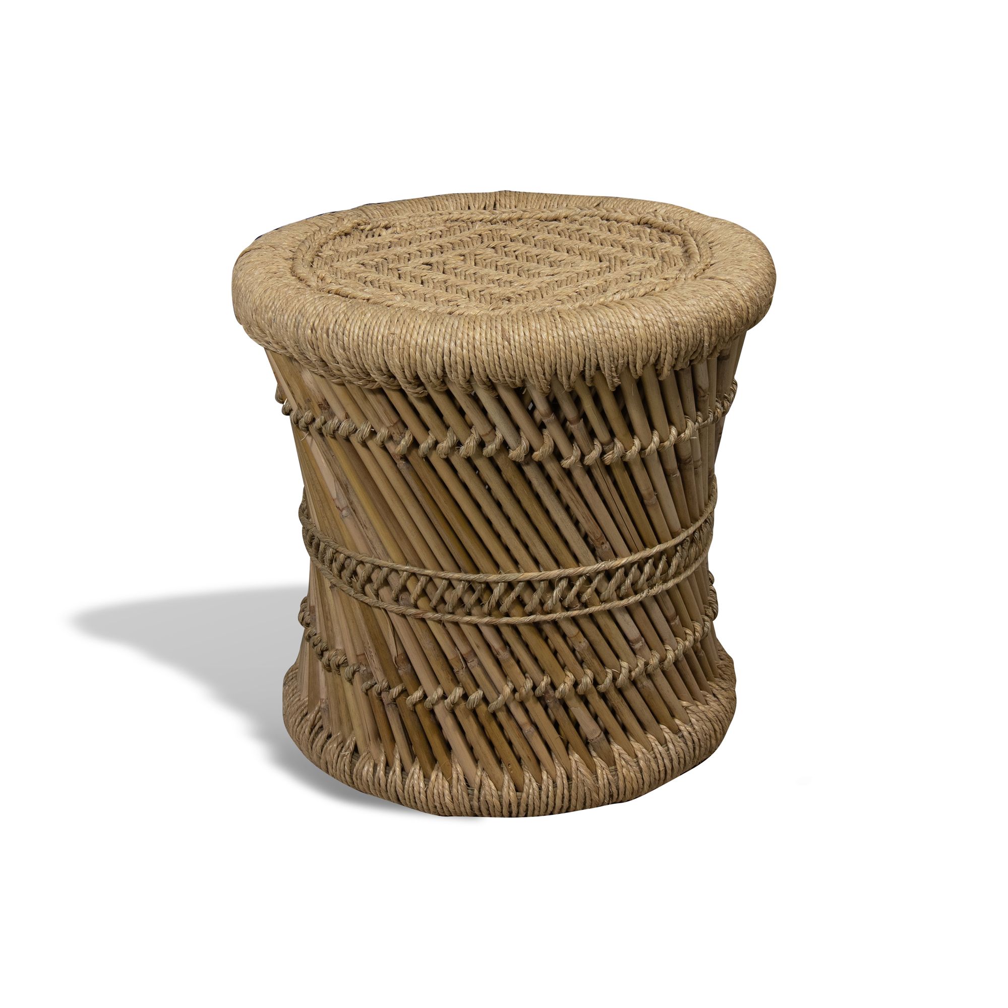 Meuble d&rsquo;appoint en bambou tressé naturel
