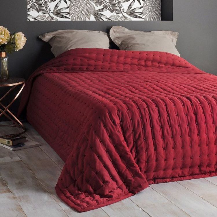 dessus de lit polyester rouge 250x260cm