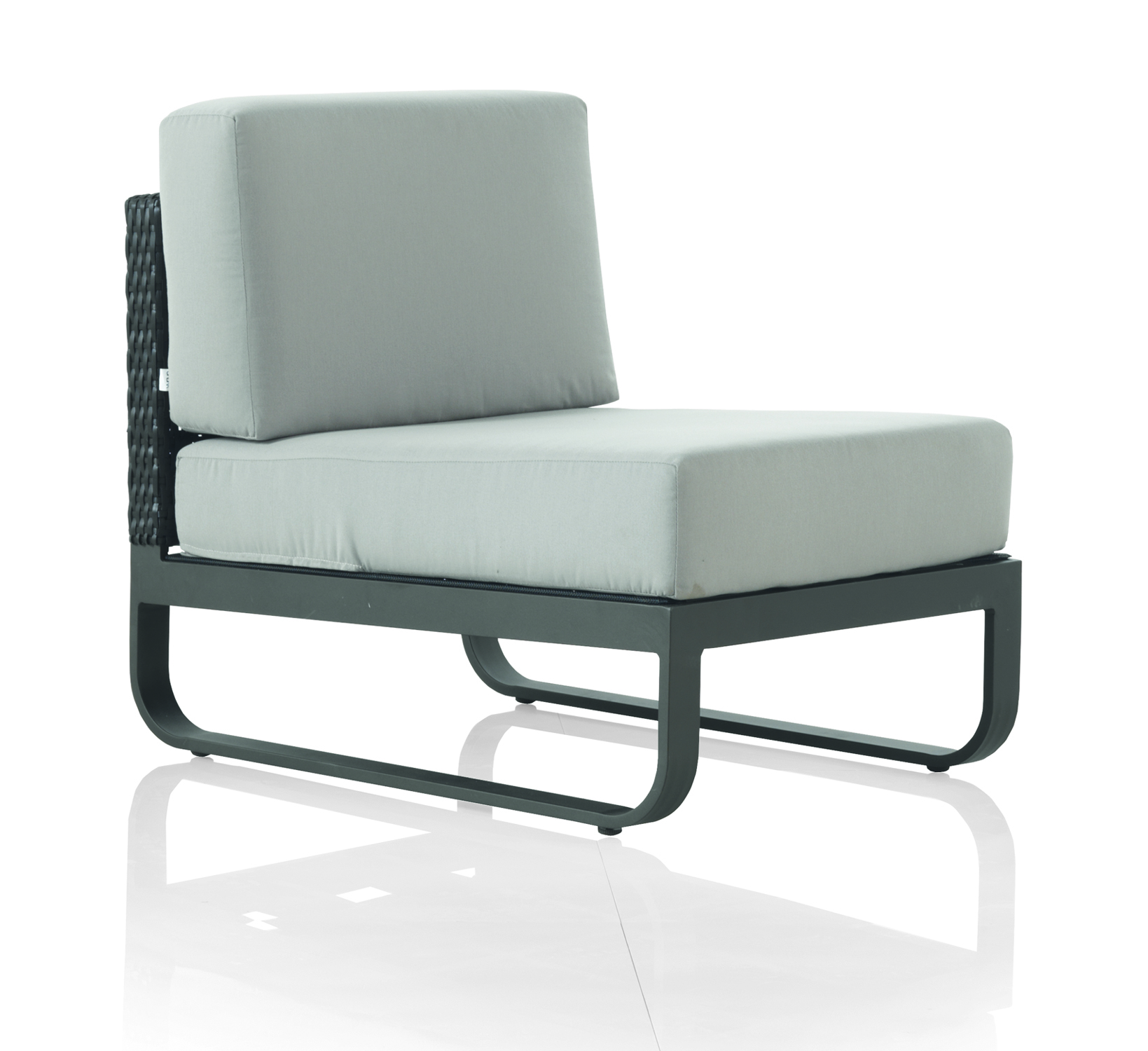 Fauteuil en aluminium et fibre synthétique marron coussins gris