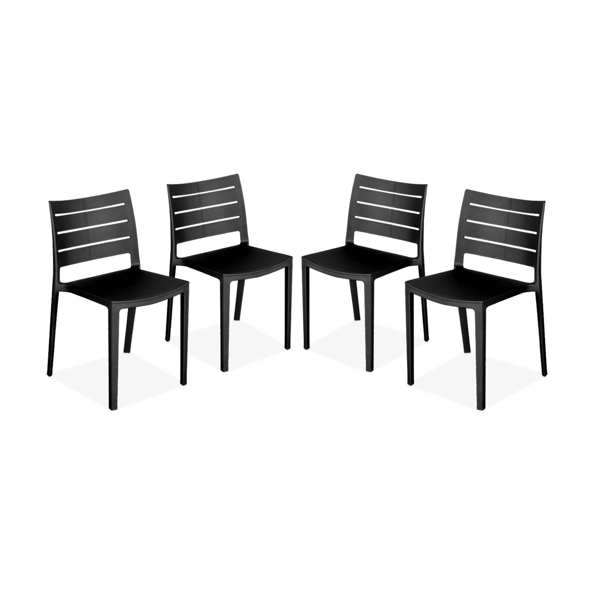 Lot 4 chaises de jardin plastique noir empilables