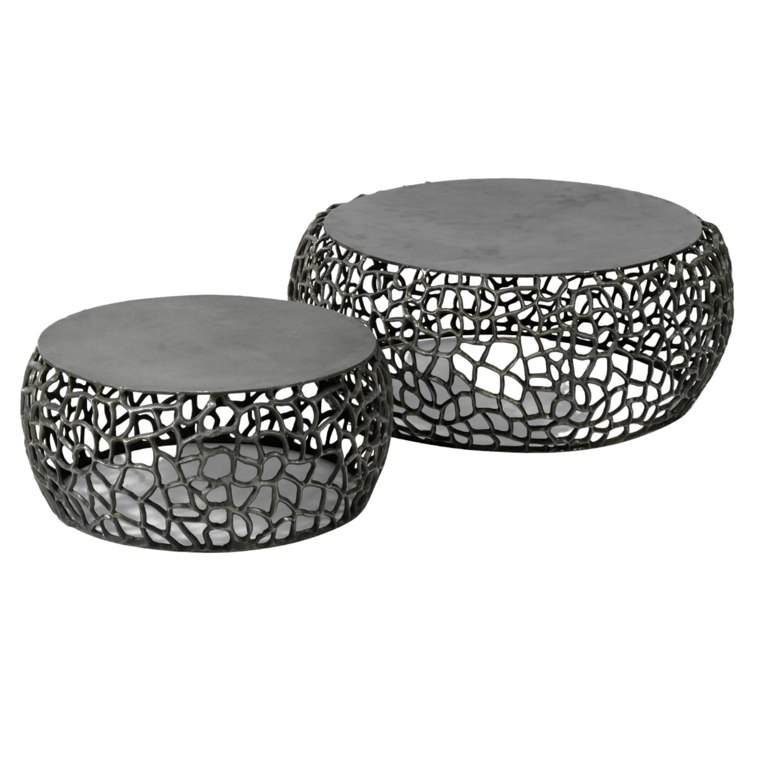 Lot de 2 tables basses à motifs ajourés en métal finition gris