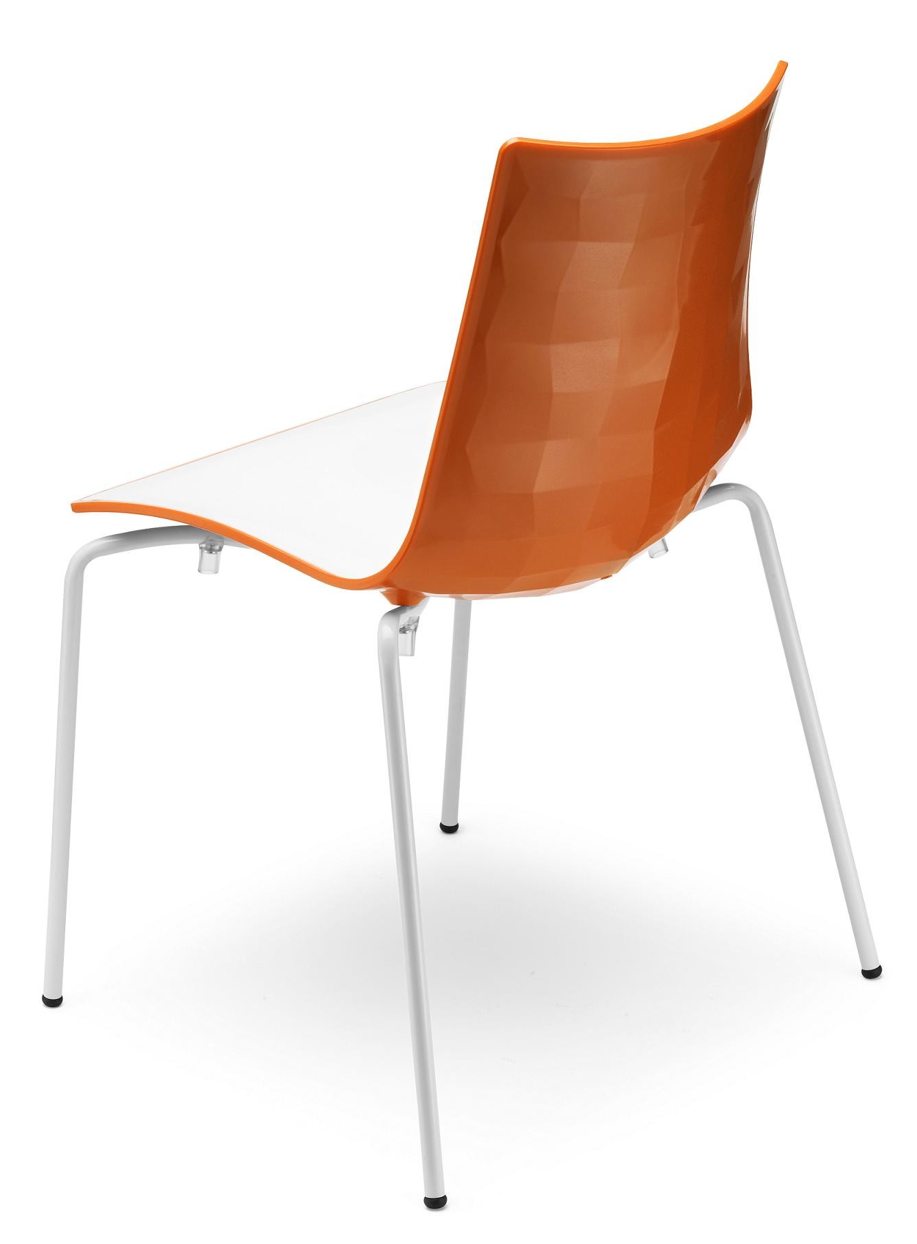 Chaise design en plastique orange