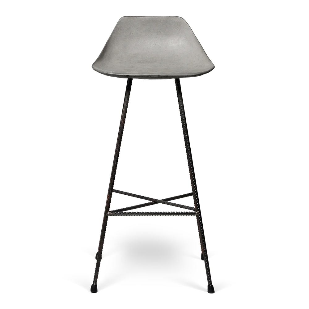 Tabouret de bar industriel en béton gris et acier noir – 93.5x44cm