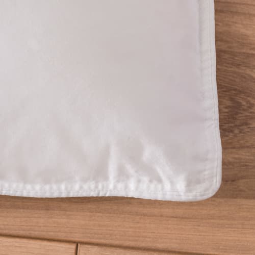 Couette Galaxie 90 Duvet D Oie Chaude 240x260 Cm Maisons Du Monde