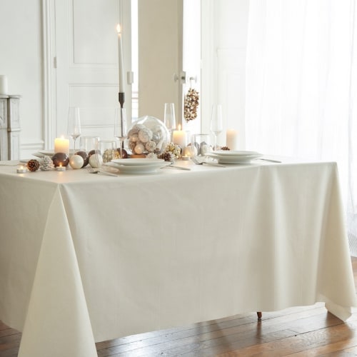 Paillettes Nappe Enduite Ovale Or 160 X 240 Cm Maisons Du Monde