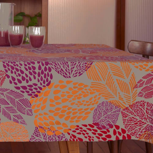 Feuilles Nappe Enduite Ovale Rouge 160 X 200 Cm Maisons Du Monde