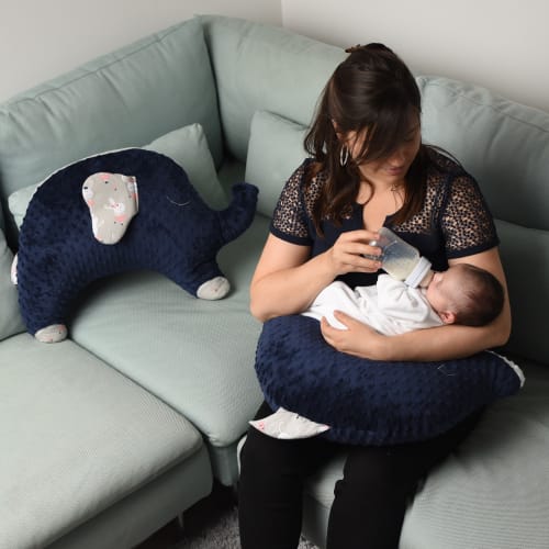 Coussin d'allaitement 5 en 1 bébé vert en coton 116x61 cm POIS